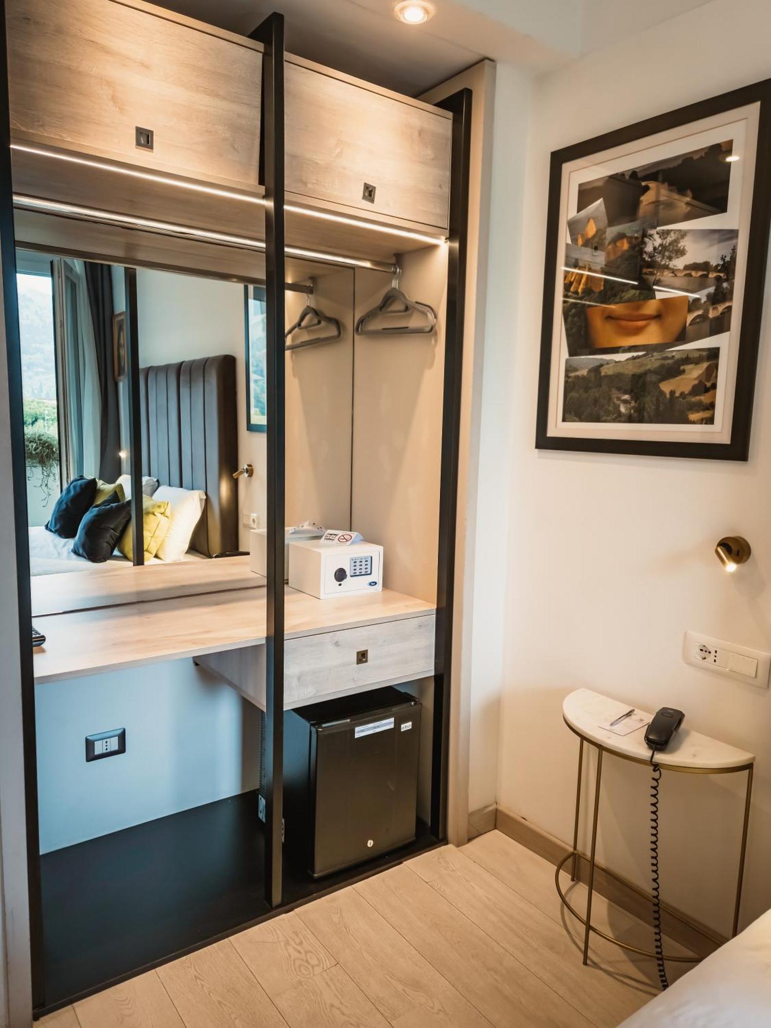 Art Hotel Milano Прато Екстериор снимка