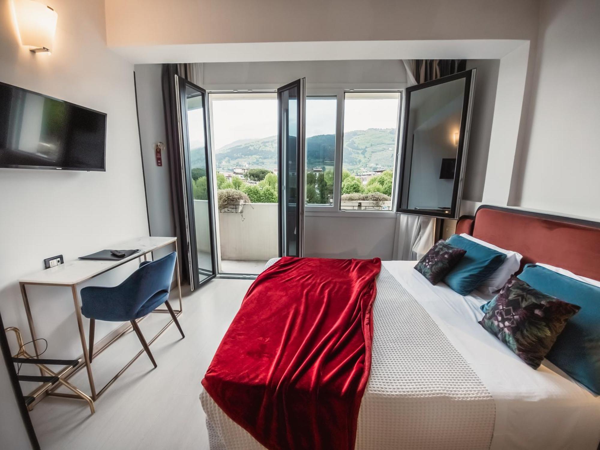 Art Hotel Milano Прато Екстериор снимка